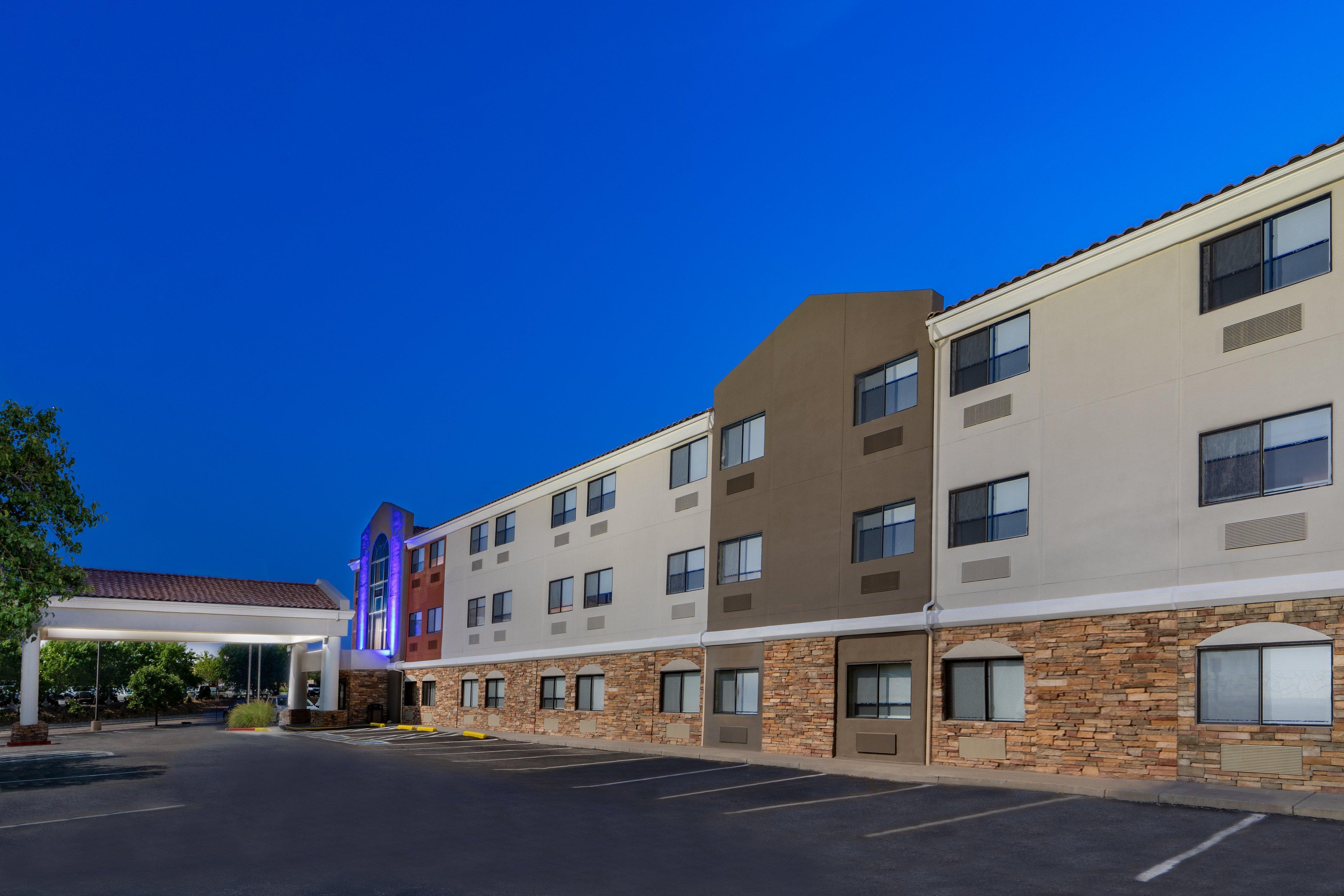 Holiday Inn Express Hotel & Suites Albuquerque - North Balloon Fiesta Park By Ihg Exteriér fotografie
